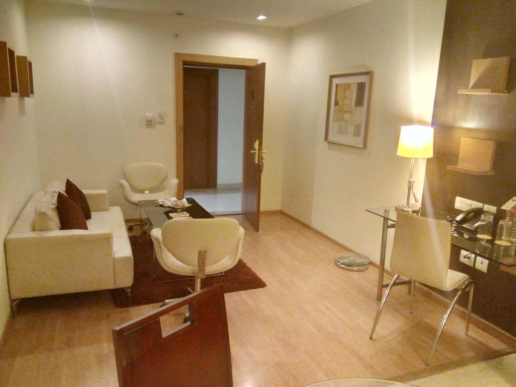 Hotel Hampshire Plaza Hyderabad Exterior foto