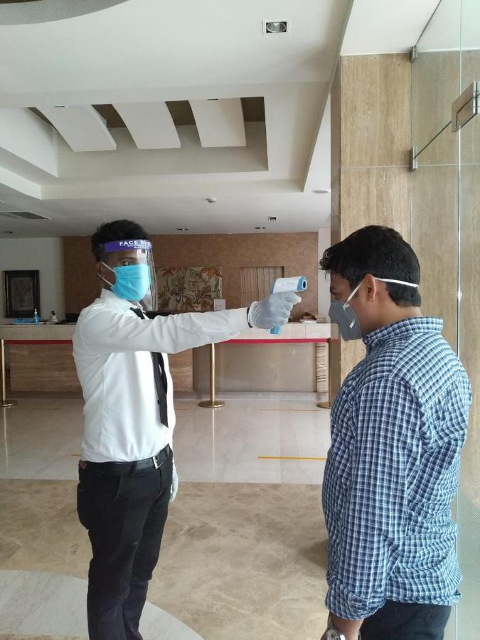 Hotel Hampshire Plaza Hyderabad Exterior foto