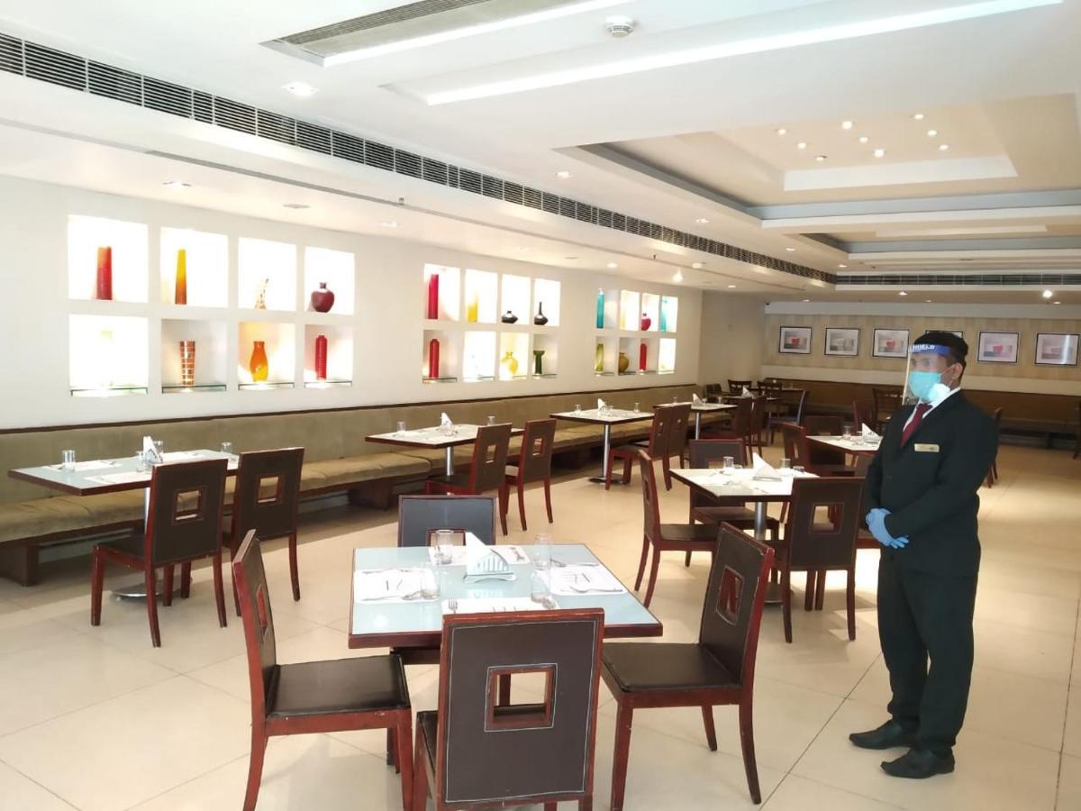 Hotel Hampshire Plaza Hyderabad Exterior foto